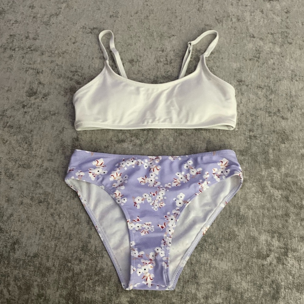 Shein size small bikini. {1131}